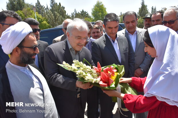 ایرانی وزير صحت کا صوبہ مرکزی کا دورہ