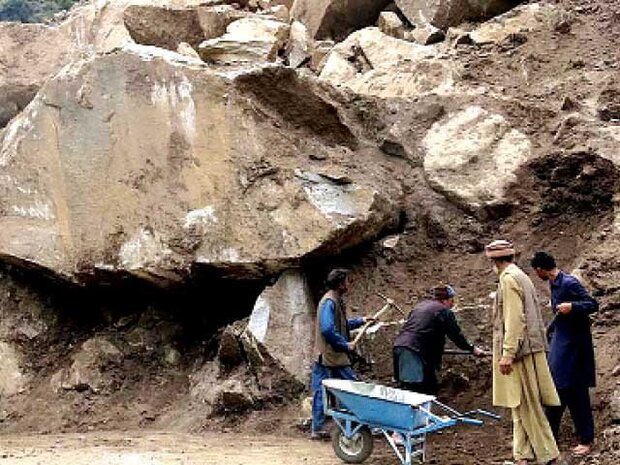 پاکستان کے زیر انتظام کشمیرمیں لینڈ سلائیڈنگ کے نتیجے میں 7 افراد ہلاک