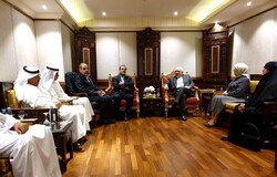 Zarif, Friendship Group discuss boosting ties between Iran, Kuwait