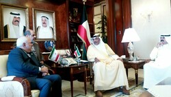 Zarif in Kuwait