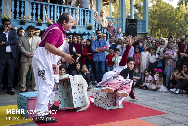 دهمین جشنواره تئاتر خیابانی شهروند لاهیجان‎