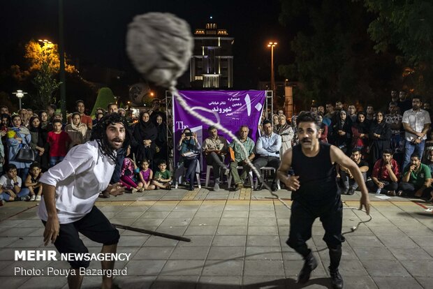 الدورة العاشرة لإحتفالية "مسرح الشوارع " في لاهجان 