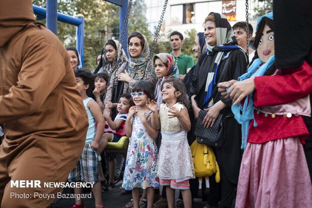 دهمین جشنواره تئاتر خیابانی شهروند لاهیجان‎