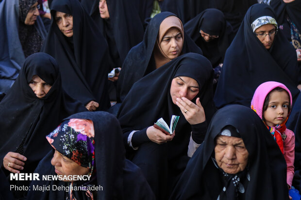 People celebrate Eid al-Ghadir in Yazd