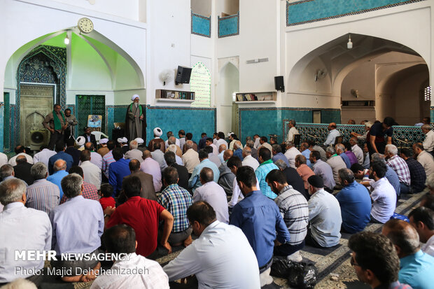 People celebrate Eid al-Ghadir in Yazd