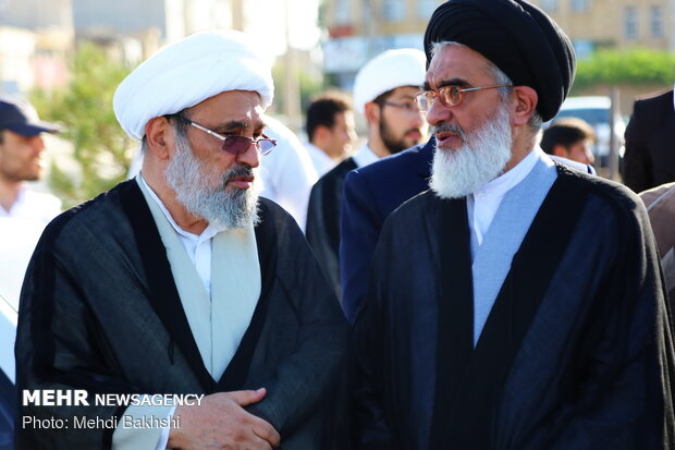 Trekking of people during Eid al-Ghadir in Qom prov.