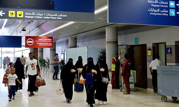 سعودی عرب کی ایک ہزار خواتین ایک ہی دن میں ملک سے فرار
