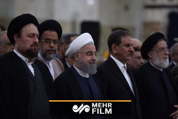 تجدید میثاق روحانی و اعضای هیئت دولت با آرمان‌های امام خمینی (ره)