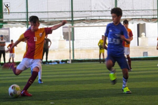 رقابت‌های قهرمانی فوتبال نوجوانان کشور در شهرکرد برگزار شد