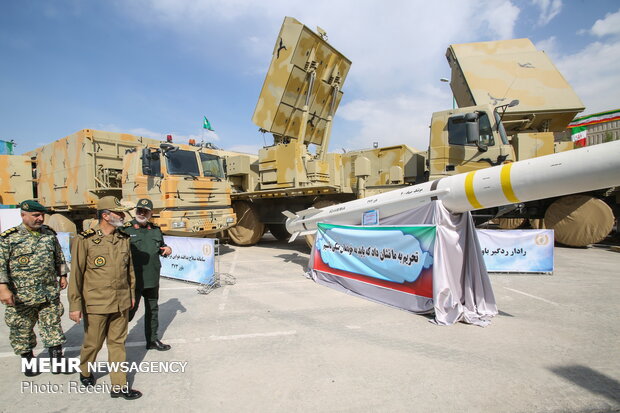 Army cmdr. visits Bavar 373 missile system 