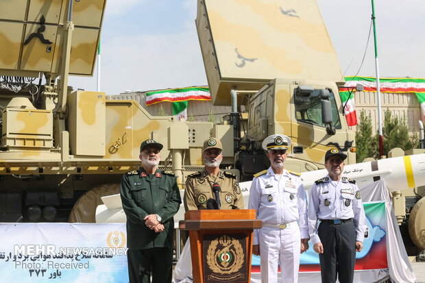 Army cmdr. visits Bavar 373 missile system 