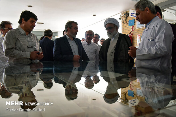 Unveiling ceremony of 3 new drugs in Mashhad