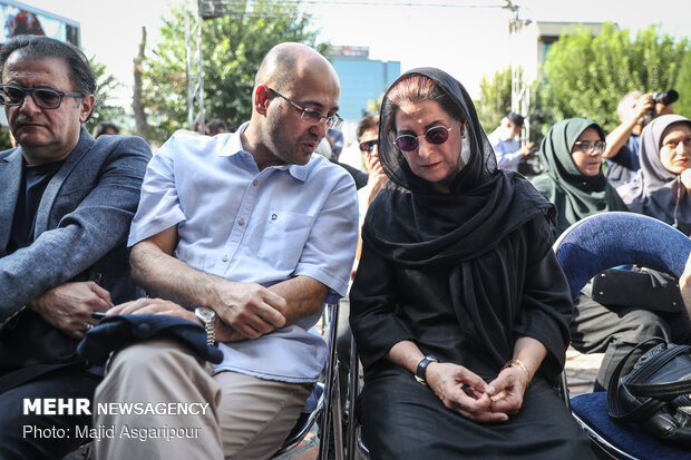 Funeral ceremony of veteran actor Dariush Asadzadeh