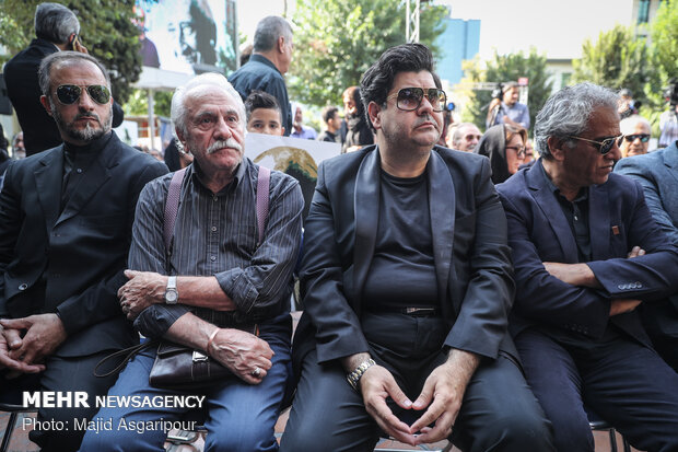 Funeral ceremony of veteran actor Dariush Asadzadeh