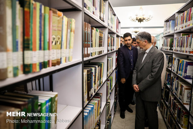 آئین بازگشایی کتابخانه مرکزی پارک شهر