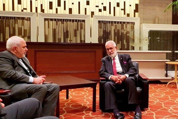 Zarif meets with Japanese, Libyan FMs in Tokyo