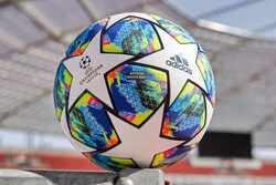 UEFA’dan Macaristan’a üç maç ceza