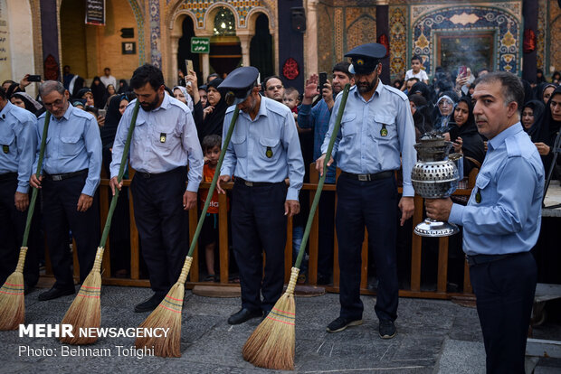 آيين تعويض پرچم گنبد حضرت عبدالعظيم حسنی عليه السّلام