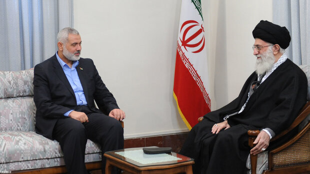 Haniyeh pens letter to Ayt. Khamenei, thanks Iran for supporting Palestinian resistance 