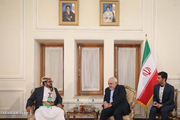 New Yemeni envoy submits credentials to Zarif