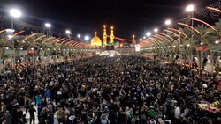 File photo shows thousands of Shia pilgrims, reuniting in the holy city of Karbala to commemorate Arbaeen, the end of a 40-day mourning period after the martyrdom of Imam Hussein (AS).