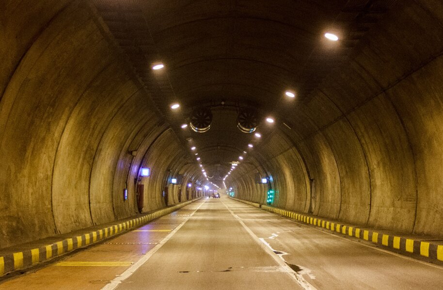 ایلام-بی توجهی به تکمیل تونل کبیرکوه در جنوب استان ایلام ادامه دارد، این...