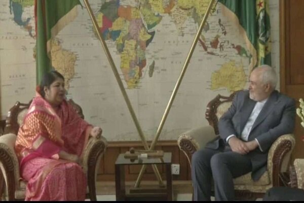 Zarif meets with Bangladeshi parliament speaker in Dhaka 