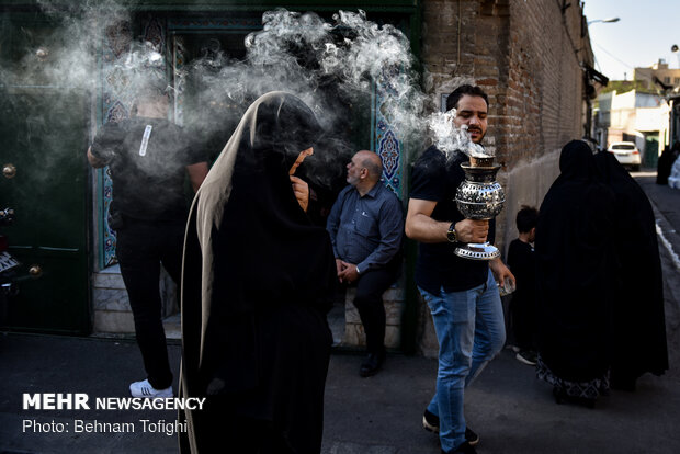 عزاداری ایام محرم در حسینیه سادات اخوی