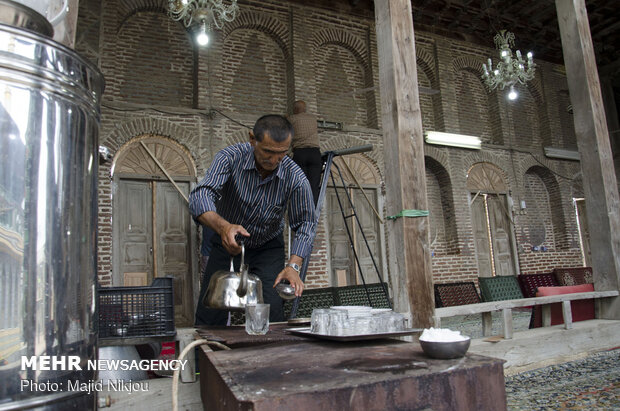 مجمع دهی؛ سنت اطعام عزاداران حسینی در روستای بیزکی جویبار