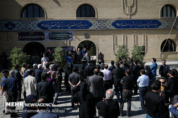 Funeral procession of veteran Iranian dubber