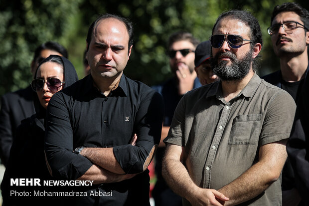 Funeral procession of veteran Iranian dubber