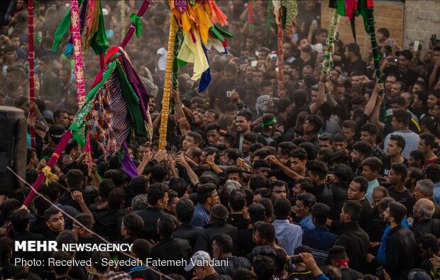 «عَلَم پیغمبر»؛اعلام آمادگی ۴۰۰ساله مینابی‌ها برای مصاف آخرالزمان