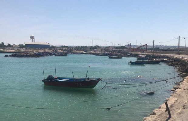 Comoros releases 7 Iranian fishermen