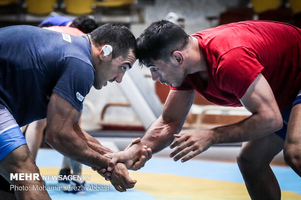Sports min. visits natl. Freestyle and Greco Roman wrestling teams