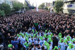 یزد میں حسینیہ ایران میں عاشورائیوں کا عظيم اجتماع
