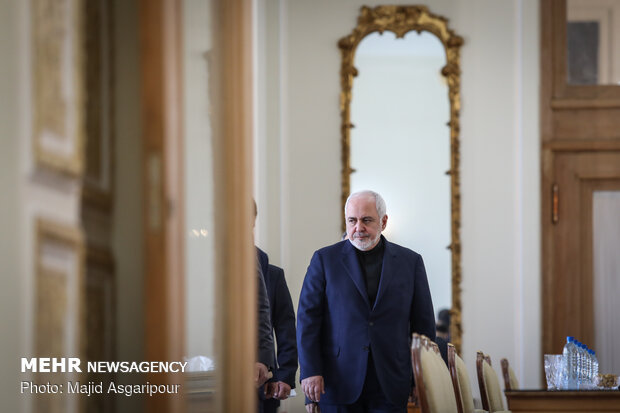 Head of UN nuclear watchdog, Iranian FM hold talks 