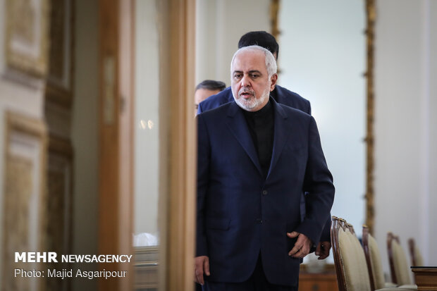 Head of UN nuclear watchdog, Iranian FM hold talks 