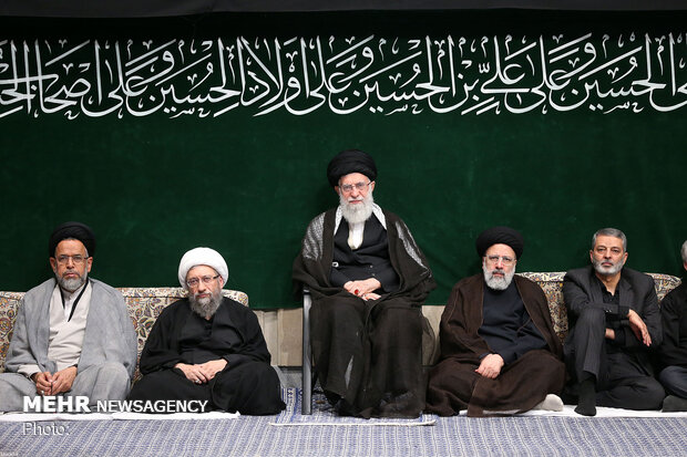 حسینیہ امام خمینی (رہ) میں محرم الحرام کی نویں شب میں مجلس عزا منعقد