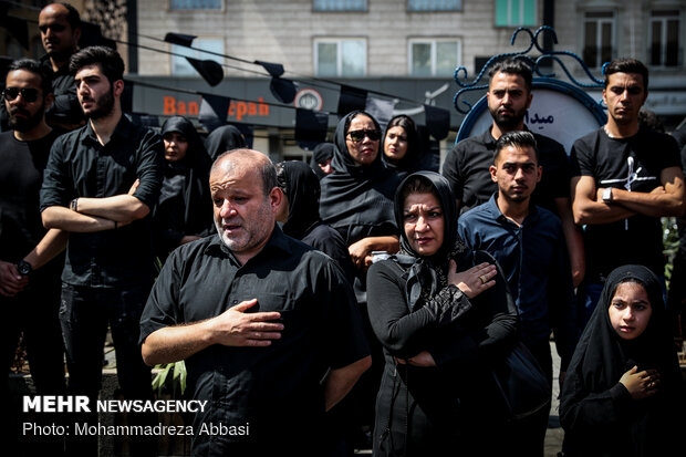 Tasu'a mourning processions in Tehran
