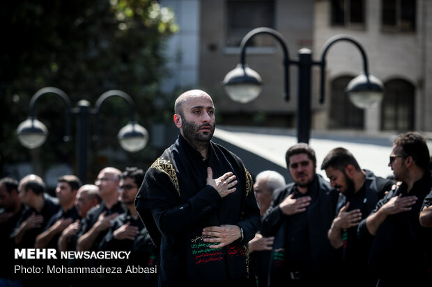 Tasu'a mourning processions in Tehran
