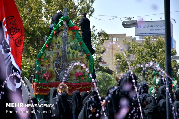 Ashura mourning ceremony in Khomein