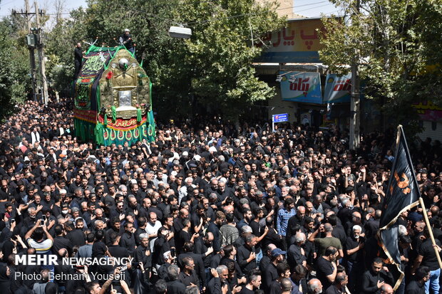 Ashura mourning ceremony in Khomein