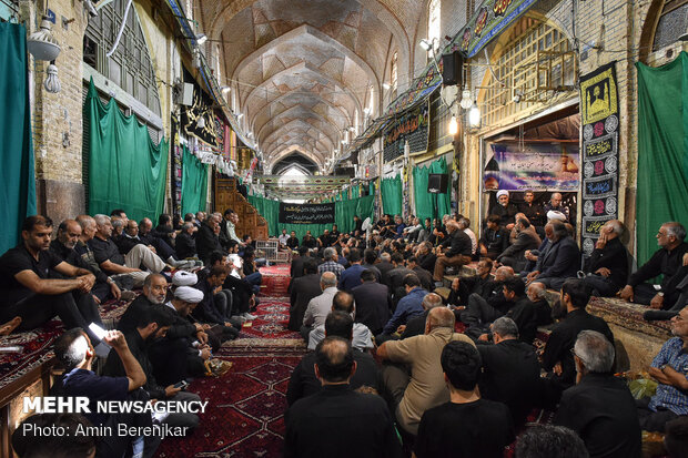 عزاداری عاشورای حسینی در شیراز - بازار وکیل شیراز