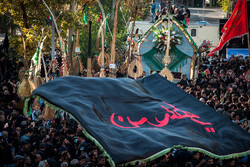 سوگِ یازدهم با شکوه نخل‌گردانی در شاهرود