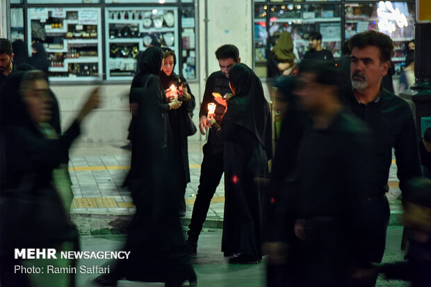 مراسم شام غریبان امام حسین علیه السلام در حرم مطهر رضوی