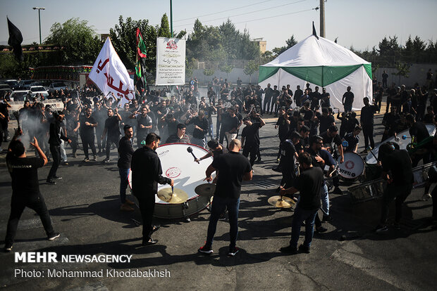 آیین خیمه سوزان در ولنجک تهران