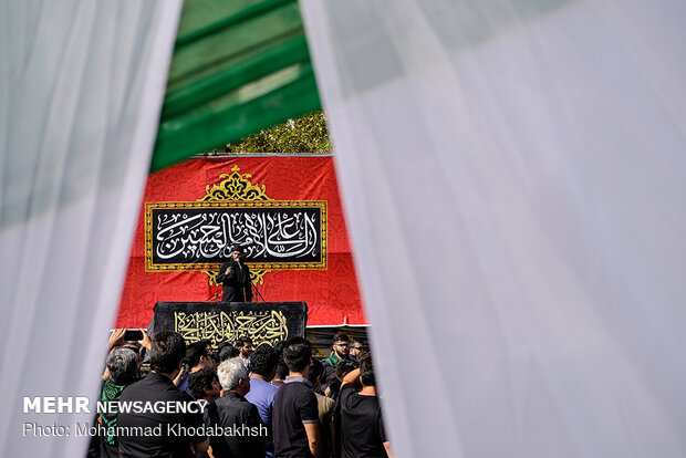 آیین خیمه سوزان در ولنجک تهران