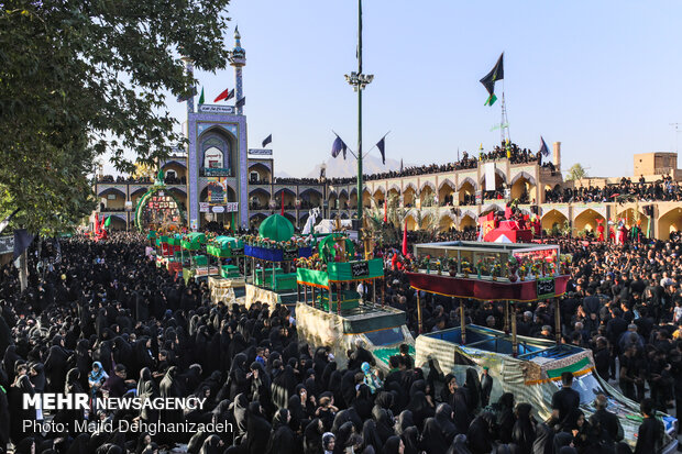 ‘Nakhl Bardari’ rituals in Ashura Day in Mehriz