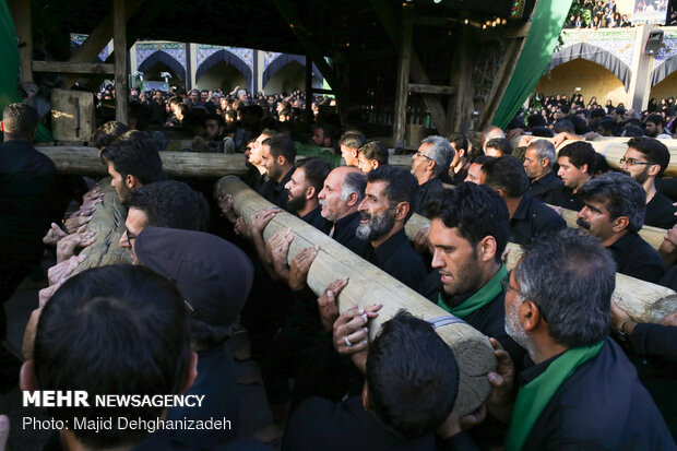 ‘Nakhl Bardari’ rituals in Ashura Day in Mehriz