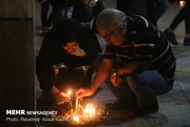 People of Ahvaz commemorate Sham-e-ghariban